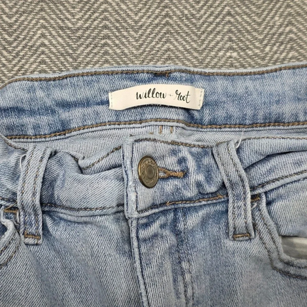 Willow Root Women's Size‎ 28 Light Wash Mom Jeans Denim